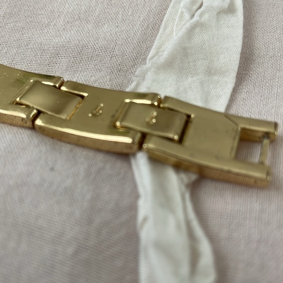 American Western Antique Jewelry/Spanish Gold Pattern Bracelet - Picture 6 of 6